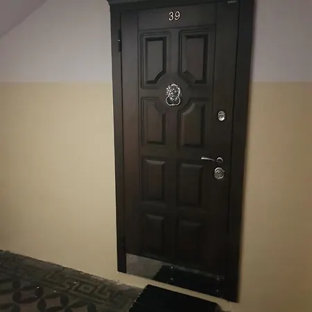 Modern Old Town With Free Parking *