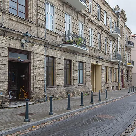 Modern Old Town With Free Parking *