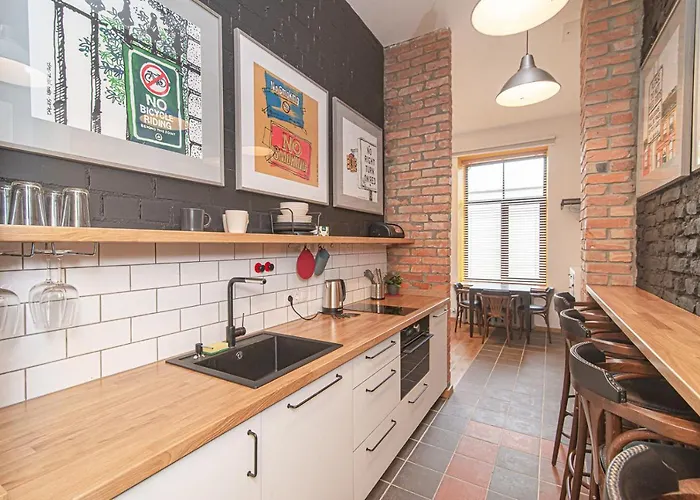 Modern Old Town With Free Parking Apartment